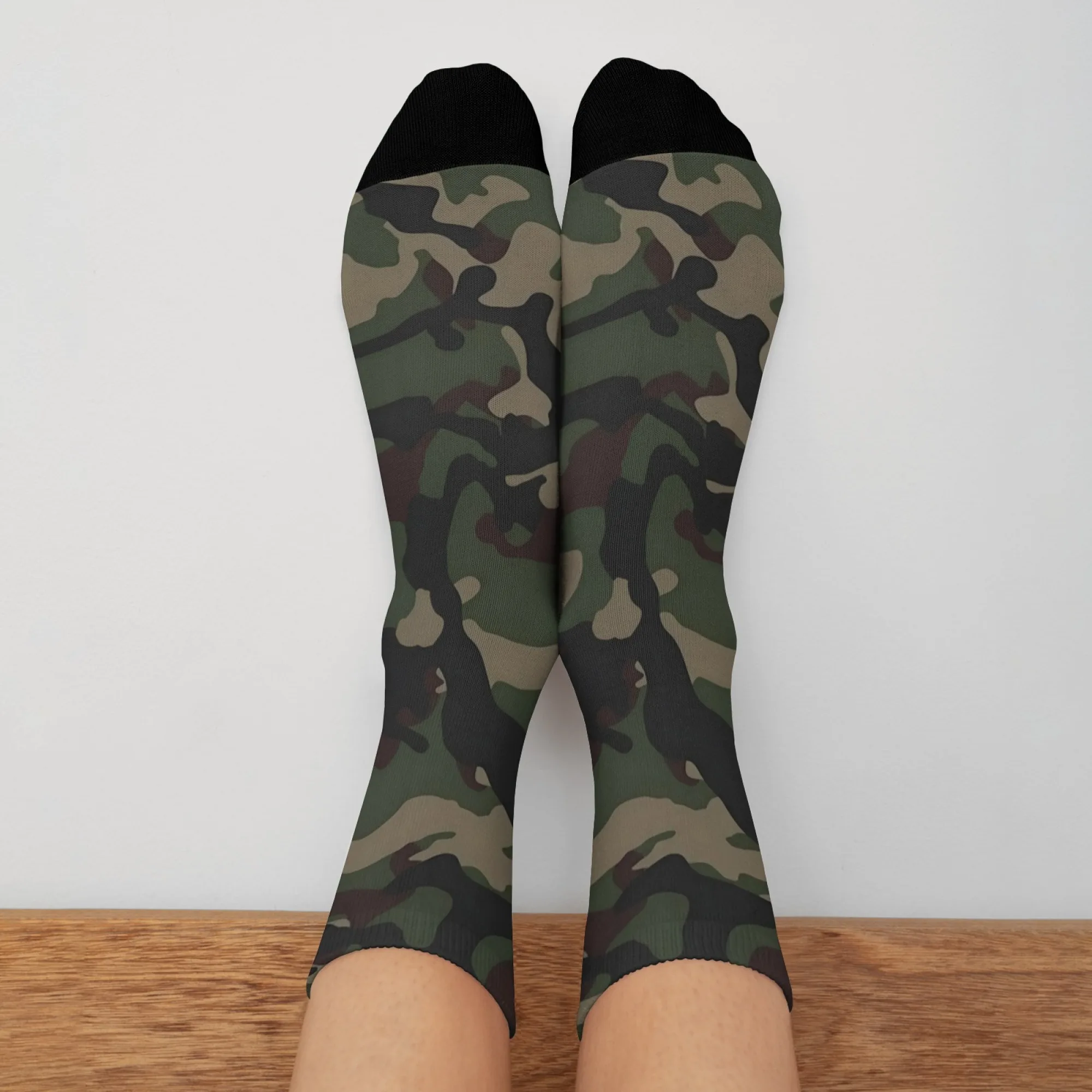 Camo Crew Socks, with Their Classic Earth-toned Pattern, Must -have for Outdoor Enthusiasts.hiking, Camping, Enjoying Nature