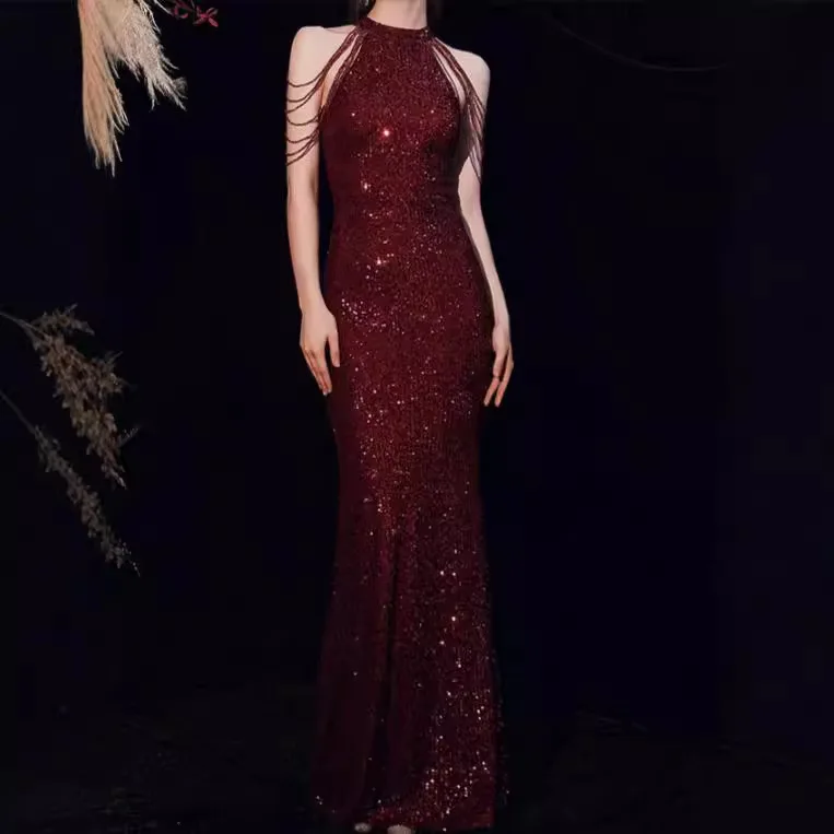 2025 Spring and Summer New Arrival Neck-Hanging Sexy Chain Bodycon Sparkle Dress Mid-Waist Long Evening Gown