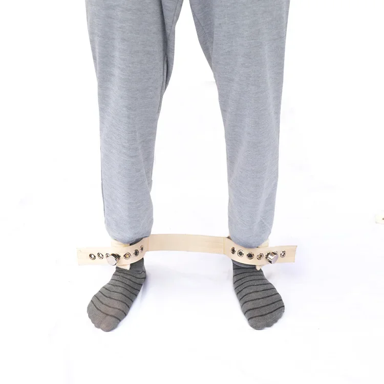 Customizable ankle magnetron restraint band agitation