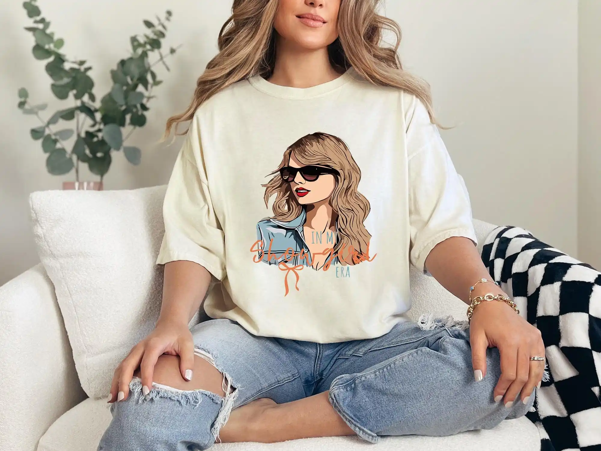Retro Pop Graphic T-Shirt, Vintage Concert Outfit Tee, Pop Music Lover Shirt Vintage Pop Fan Tee, Retro Concert Outfit,