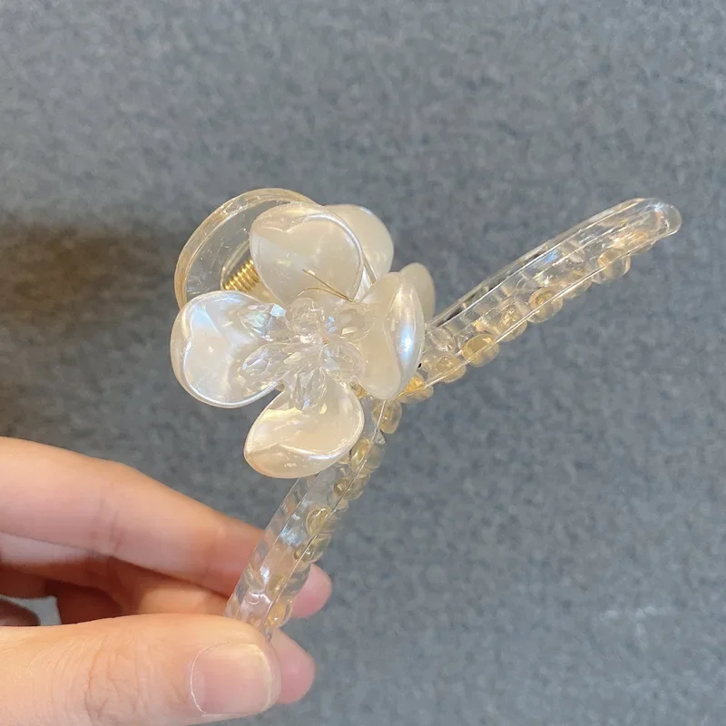Discover the Elegance of Apperley: The Ultimate Guide to Stylish Hair Clips