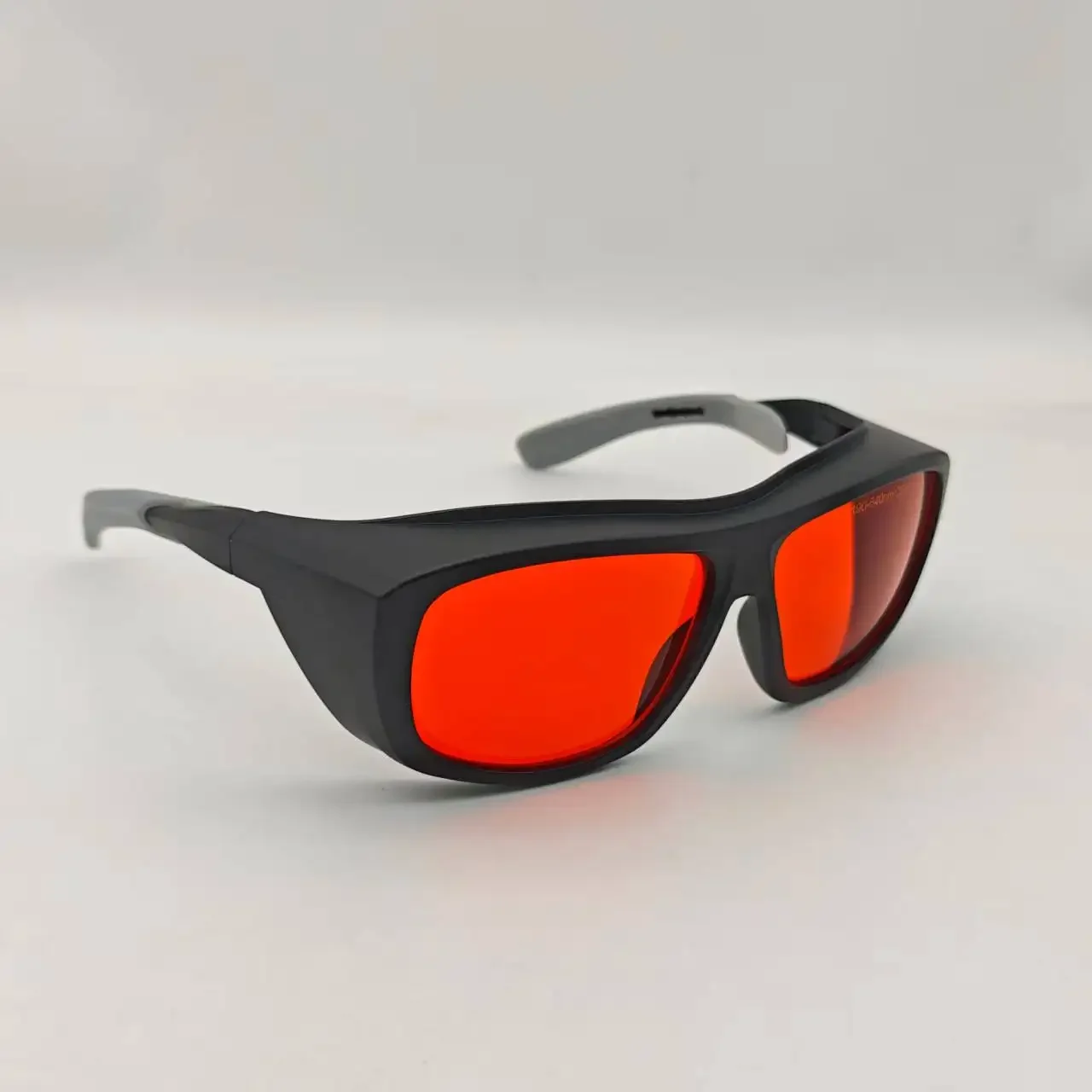 

OD6+ Laser Protective For Blue and Green Lasers With VLT 30%