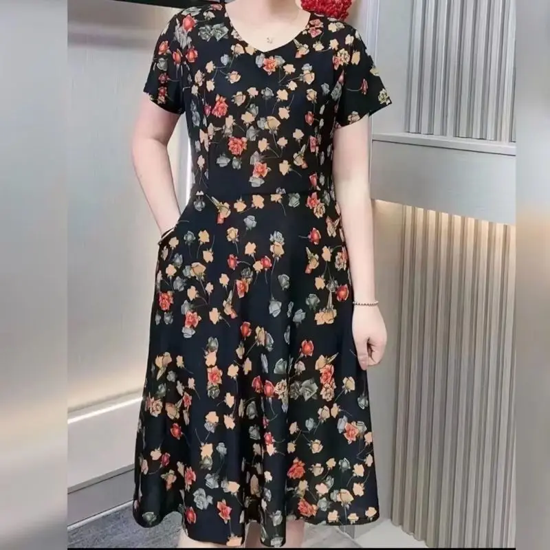 Vestido de tecido de seda gelo feminino, Decote V, Estampado, Bolsos emendados, Elegante, Luxo, Fino, Confortável, Manga curta, Casual, Verão, Novo, 2022