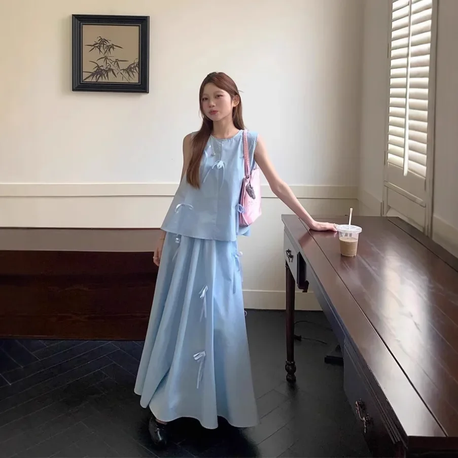 

Casual Fashionable Women's Set Spring 2025 New Three-dimensional Butterfly Knot Sleeveless Top Long Skirt Two-piece Set