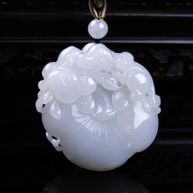 Natural A-grade jade, everything goes smoothly, thickened three-dimensional exquisite jade, high ice pendant luxury jade beauty