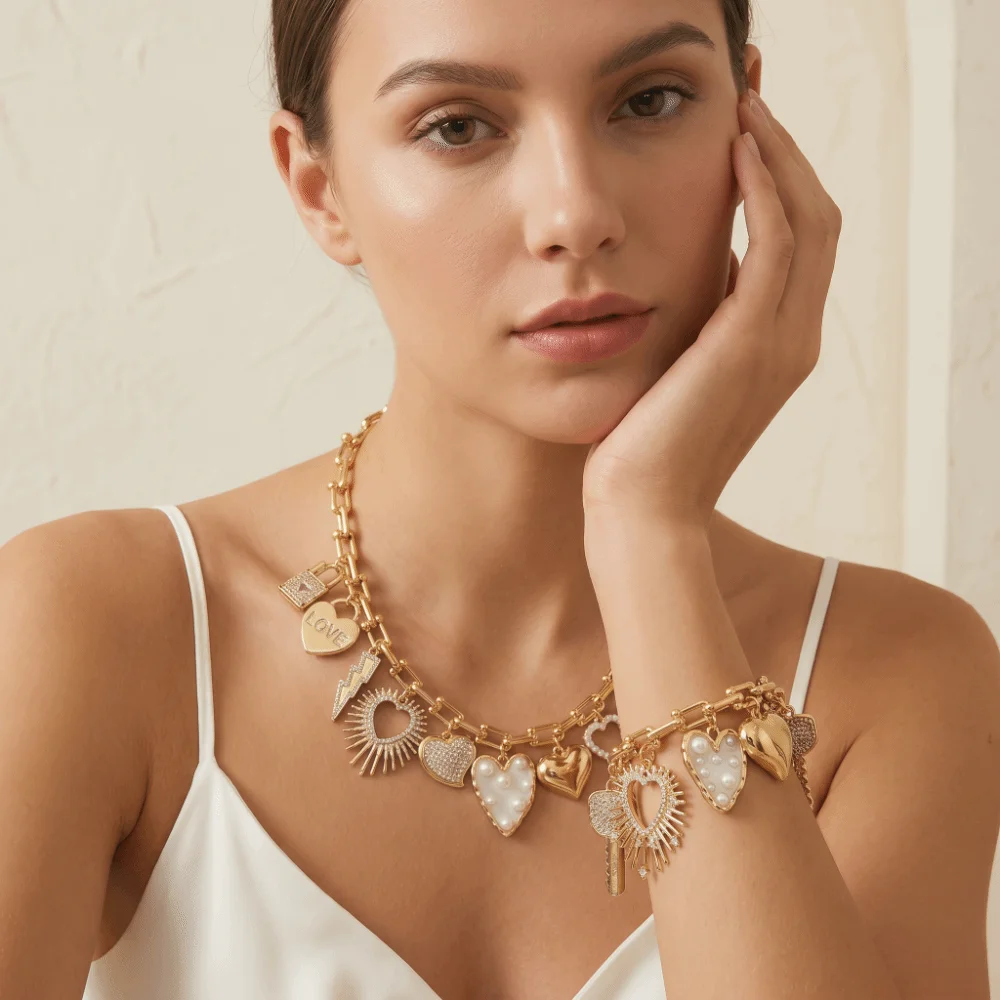 conjunto-de-joias-vintage-de-zirconia-com-perolas-luxo-leve-e-exquisito-pulseiras-boemias-colar-de-cristal-em-forma-de-coracao-para-mulheres