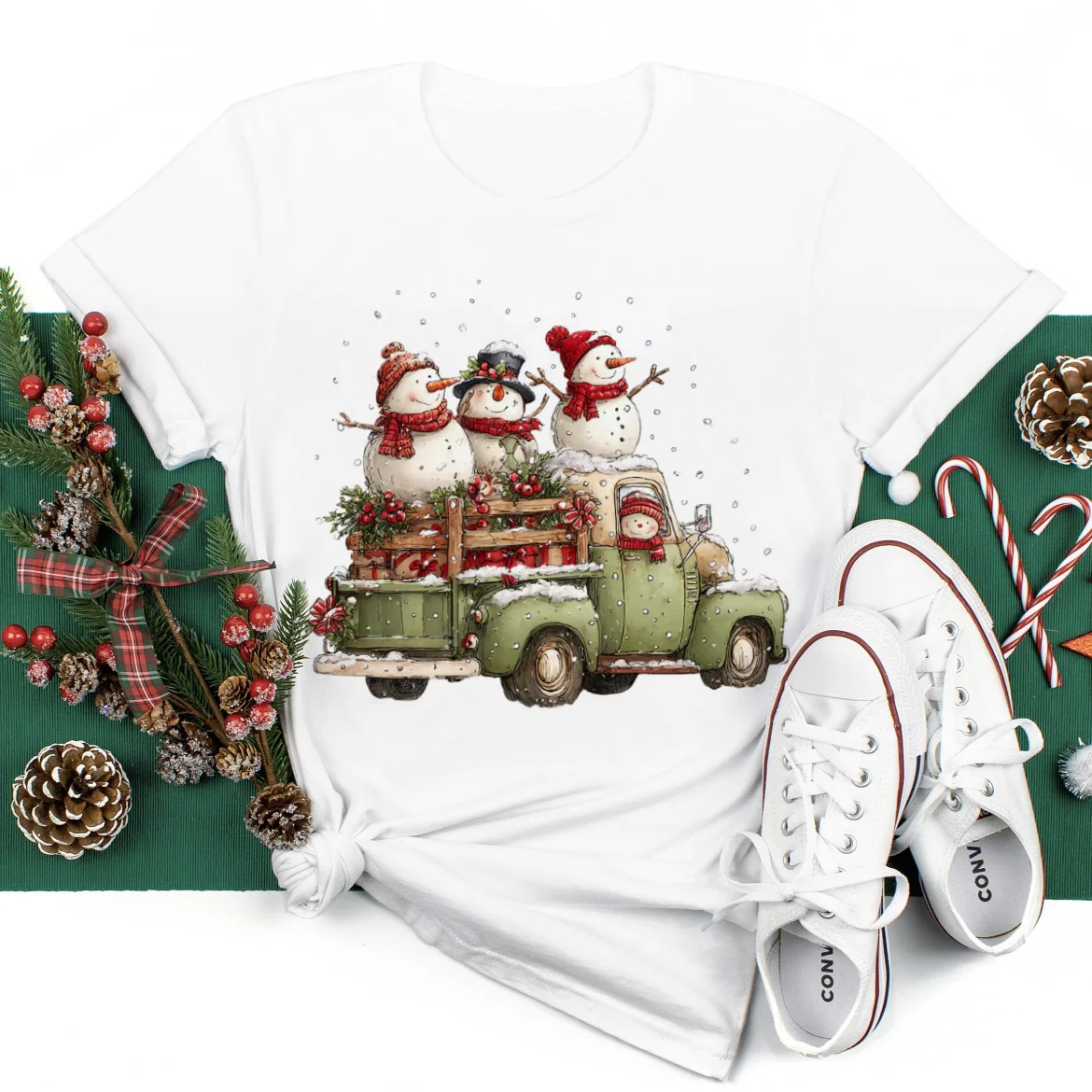 

Christmas Green Truck Snowman Pattern Printed Women's White T-Shirt Cute Trendy Style Harajuku Casual Top New Year Gift T-Shirt