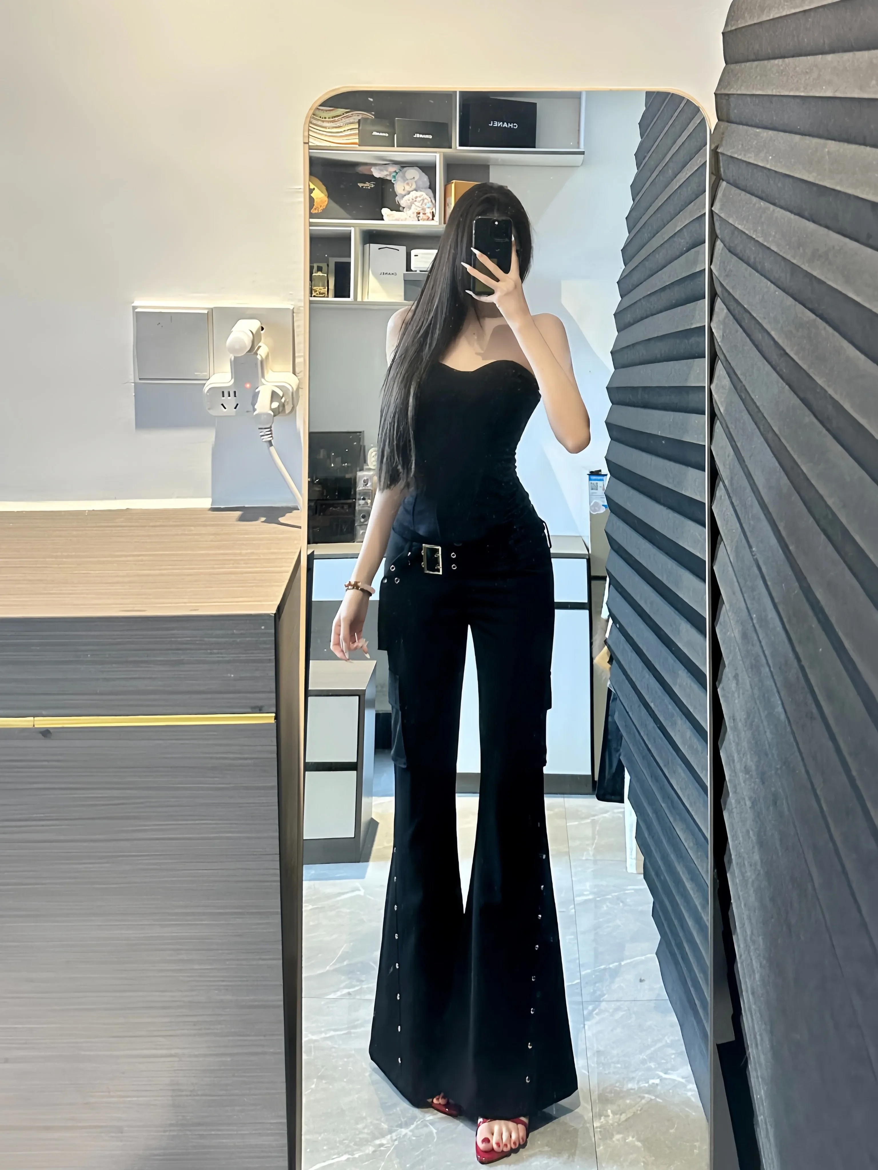 Jean évasé pour femmes, Design rétro américain à rivets noirs avec ceinture, taille basse, pantalon en Denim Y2k Harajuku, Streetwear gothique, bas de cloche