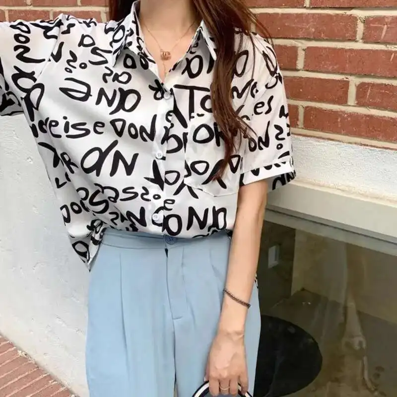 Sommer Hip Hop frauen Blusen Brief Voller Druck Taschen Shirts Street Fashion Tops Blusas Teenager Mädchen Täglichen Casual Kleidung