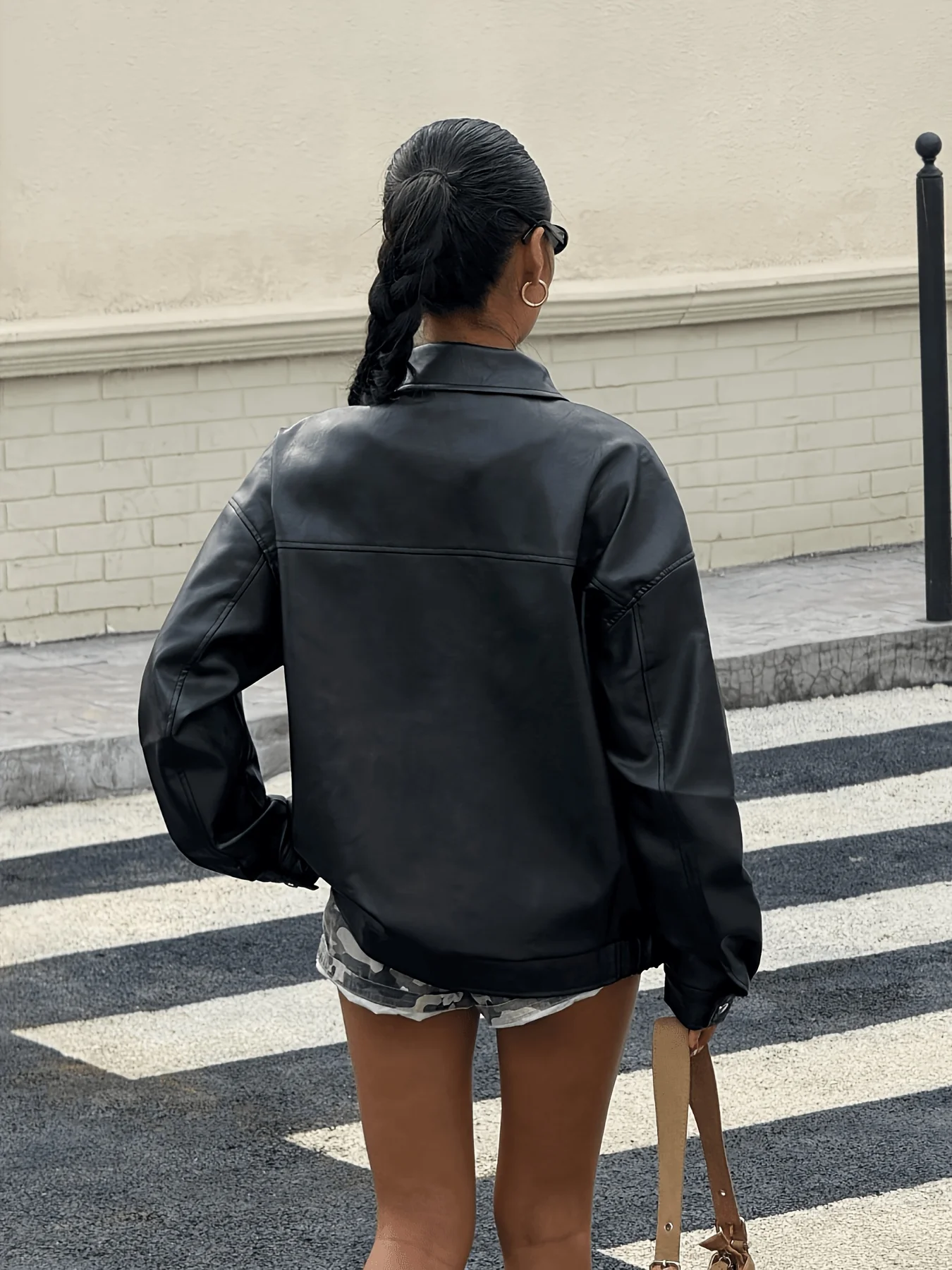Girls' autumn jacket, new fashion zip-up loose leather jacket for teenagers, suitable for girls aged 11 and above, ideal for casual outings, shopping, and school, versatile clothing