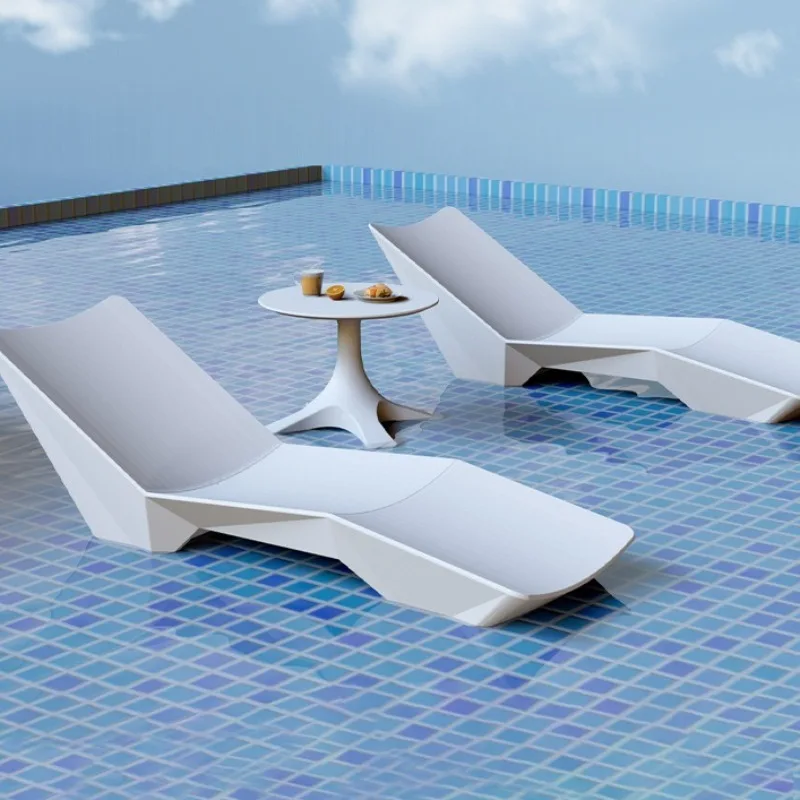 Modern Simple Allotypic Beach Chairs Pure White Comfortable Villa Beach Chairs High-quality Fashional Smooth Outdoor Furniture