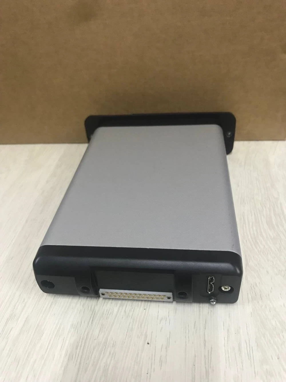 

Специальный контейнер для хранения жесткого диска для автомобильных видеорегистраторов