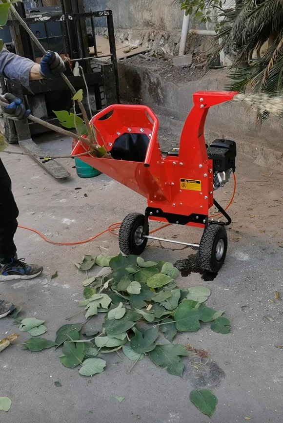 SRPC-70B-2inch Garden Heavy Duty 208CC Powerful Gasoline Wood Chipper Shredder