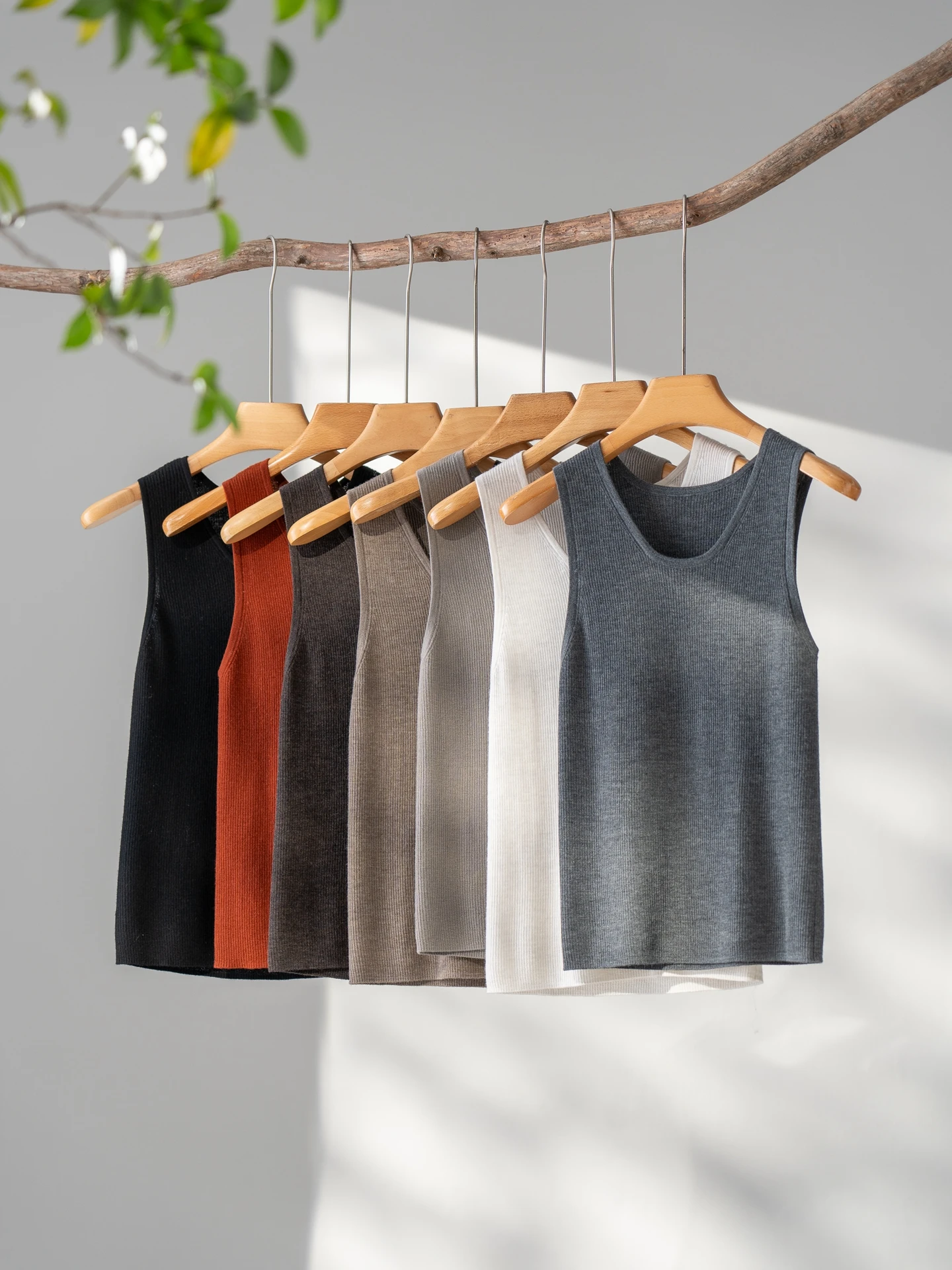 

Новые женские топы из 100% мериносовой шерсти: весенне-летние тонкие вязаные пуловеры без рукавов, уютные блузки из камвольной шерсти