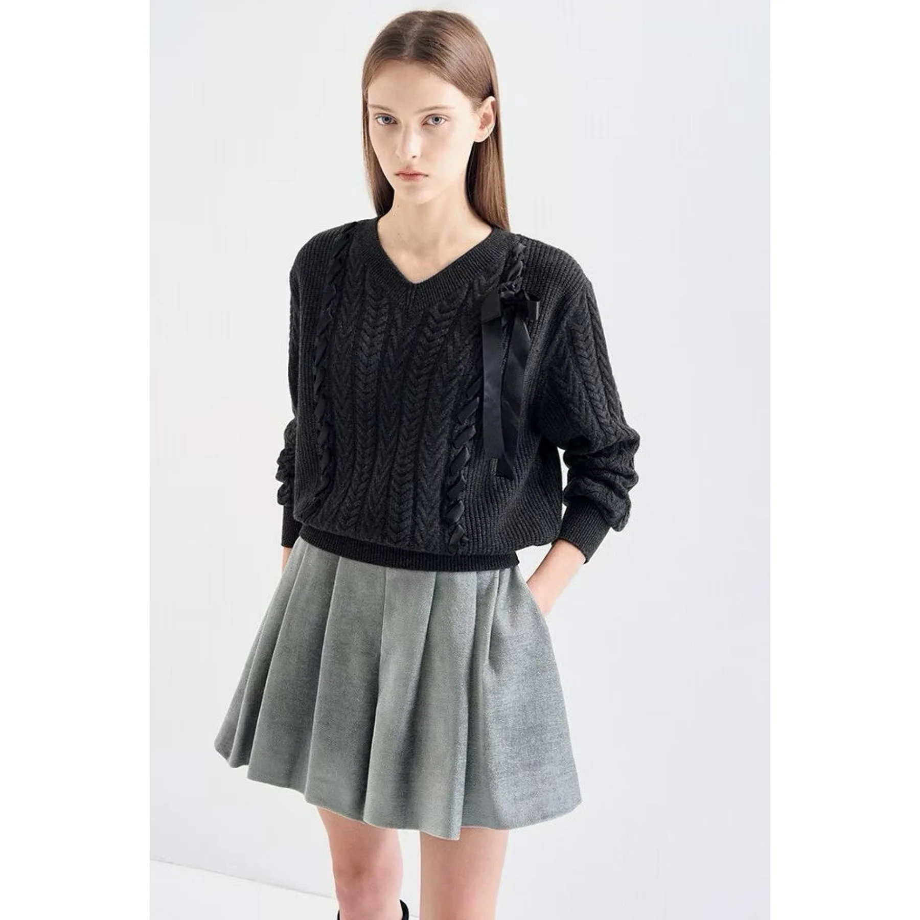 

Sweet Lemon Cheese LAN25 Autumn Winter Knitted Sweater with Knot Hollow out round Ne Loose Fit Long Sve V-Ne