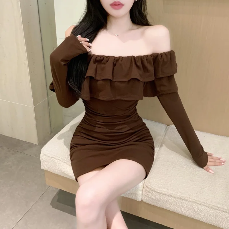 หวานสาวร้อนเซ็กซี่ Slash คอสะโพกชุดสตรีฤดูใบไม้ร่วงฤดูหนาวแขนยาว Ruffled Slim ชุดแฟชั่นเสื้อผ้าหญิง