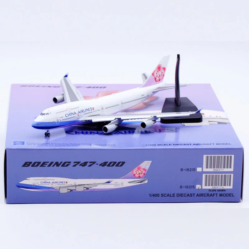 

XX4977A Alloy Collectible Plane Gift JC Wings 1:400 China Airlines Boeing B747-400 Diecast Aircraft Jet Model B-18215 Flaps Down