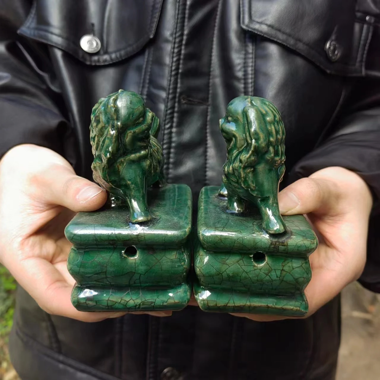 Pair Beijing Lions Fu Foo Dog lion Statues green Ceramic Chinese Feng Shui Decor Prosperity Home and Office Sculpture Gift for