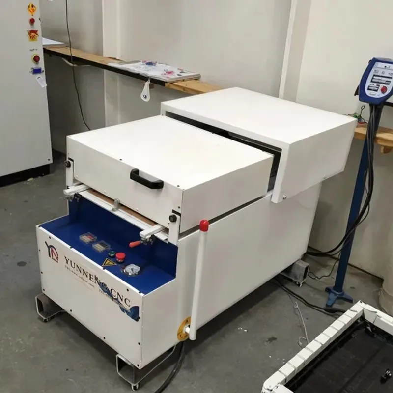 Small Mini ABS Thermo Vacuum Forming Machine Desktop Tabletop Acrylic PVC Plastic Core Bearing Component Efficient Vacuum