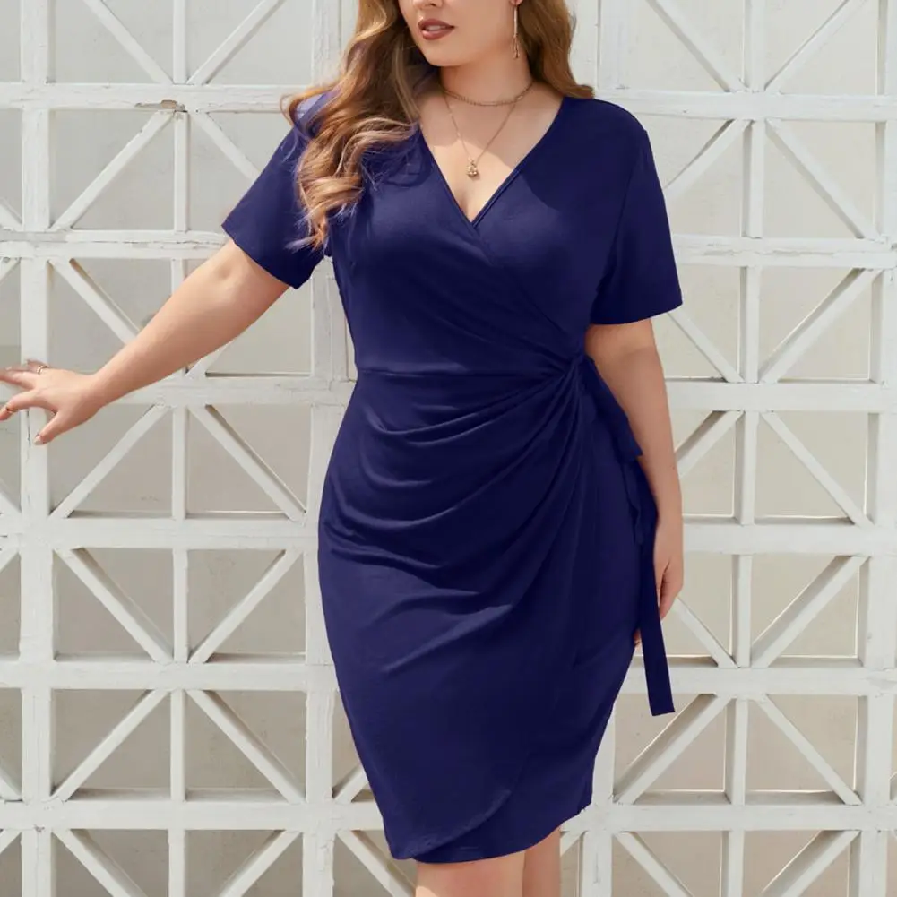 Vestido feminino de manga curta com decote em v, cintura alta lateral com cordões, vestido plissado na altura do joelho, plus size