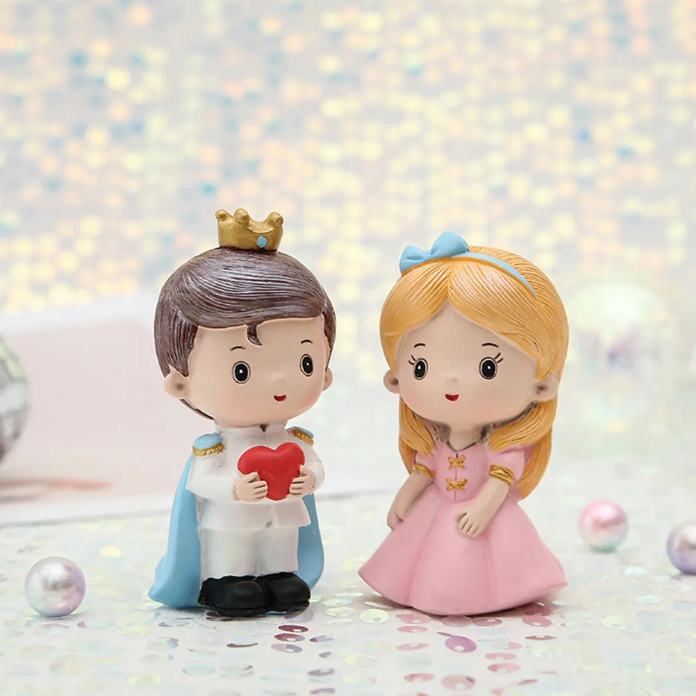 

1Pcs Resin Cake Ornament Lovely Prince Cartoon Design Long-Term Use Baking Decoration Adornment Cake Ornament