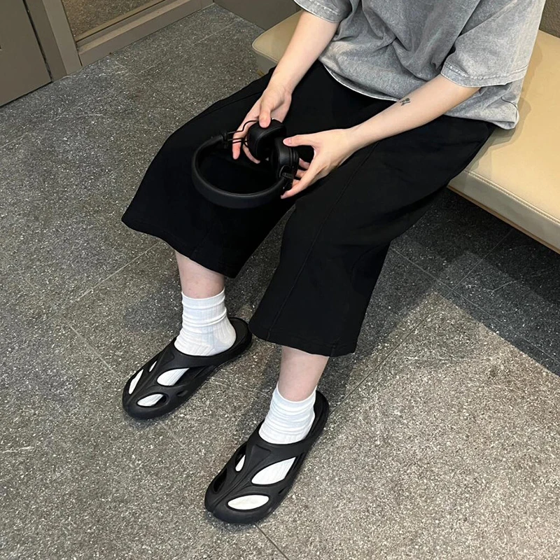 Slippers Men's Women Summer Outer Wear Outdoor Sports Series Hollow Special-Shaped Wading Hole Shoes Beach Sandals Couple