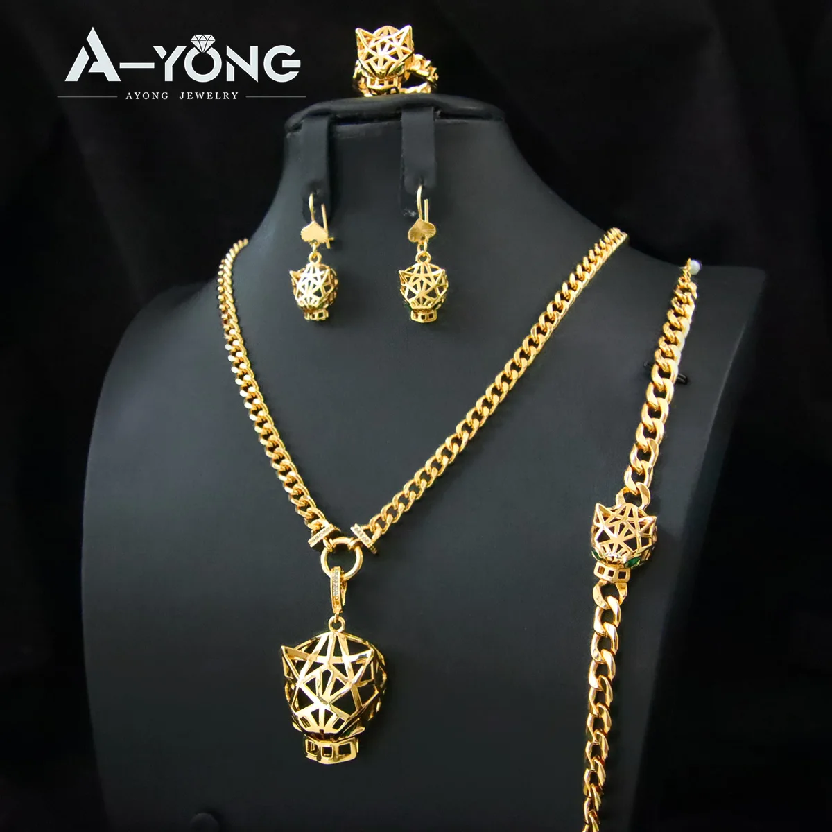 Luxury Hip Hop Leopard Pendant Necklace Set 21k Gold Plated Middle Eastern Punk Panther Chokers Arabic Vintage Party Jewelry