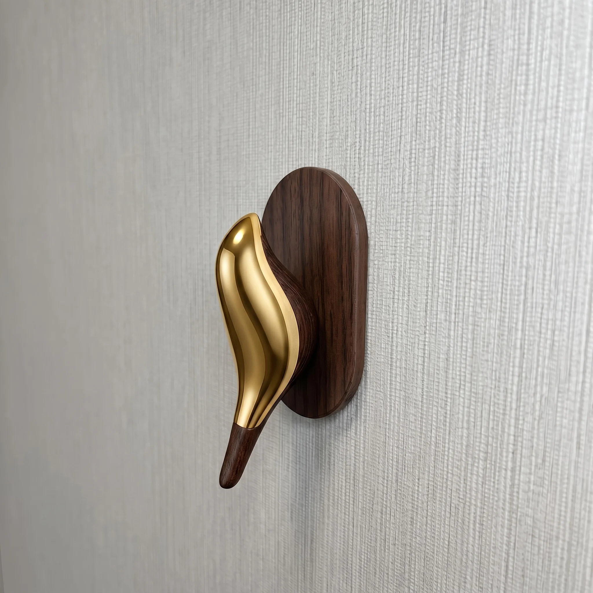 Bird-Shaped Adhesive Wall Hook, Wood-Grain Base Decorative Hanger, No-Drill Holder for Keys, Towels, Umbrellas, Coats, Hats