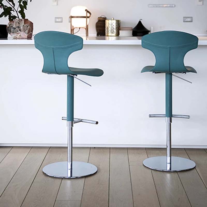 كراسي بار فاخرة دوارة للشاطئ، كراسي بار جلدية احترافية للاسترخاء، أثاث بار معدني مريح من Sillas Para Comedor