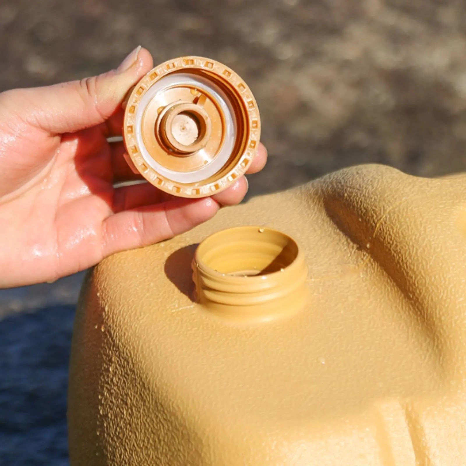 

20L Water Container Food-Grade PE Car Camping Water Container Reusable Wide Mouth for Travel