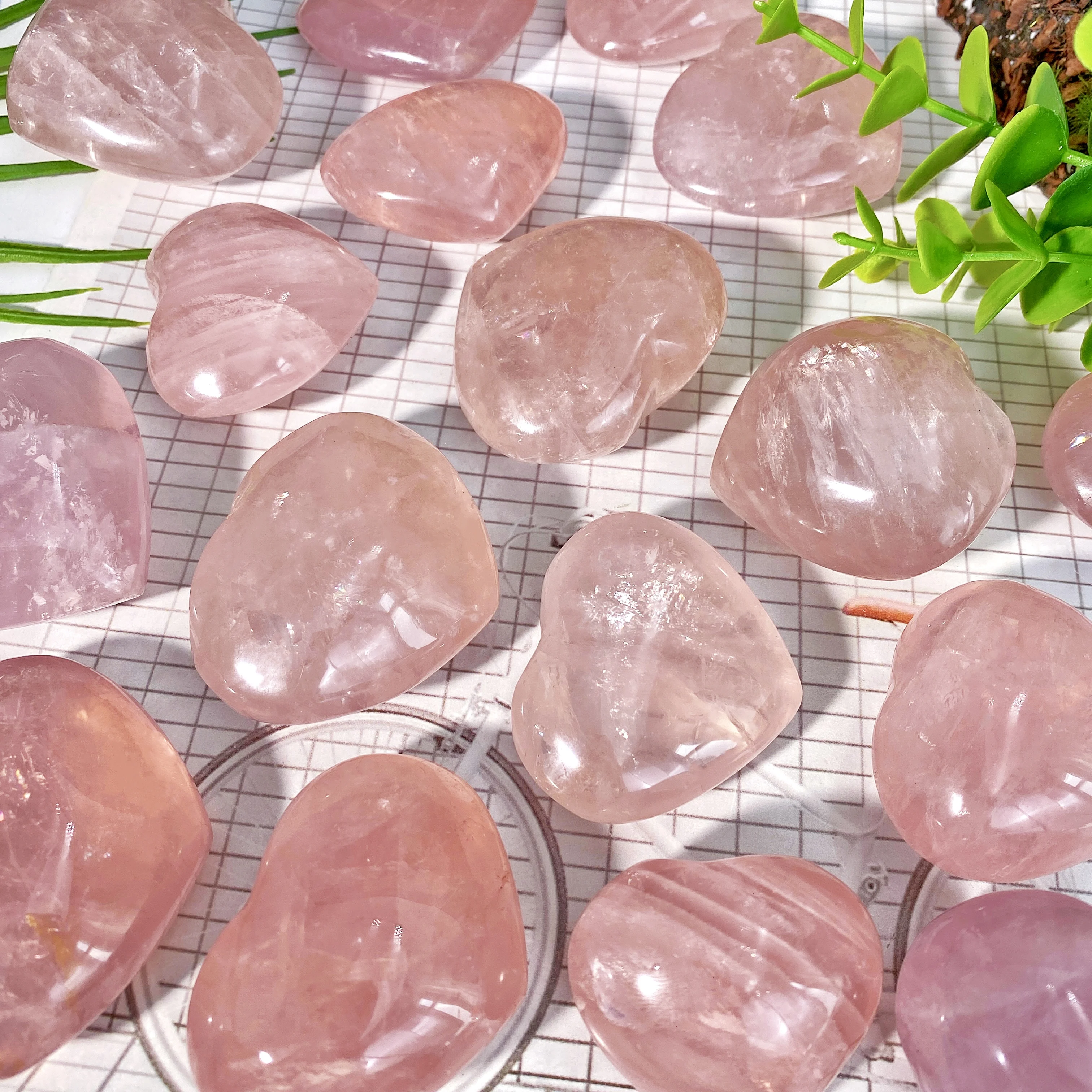 1PC Random Rose Quartz Loving Heart Natural Crystal Heart, Natural Crystal Carving, Gemstone Jewelry, Glitter, Healing Crystal