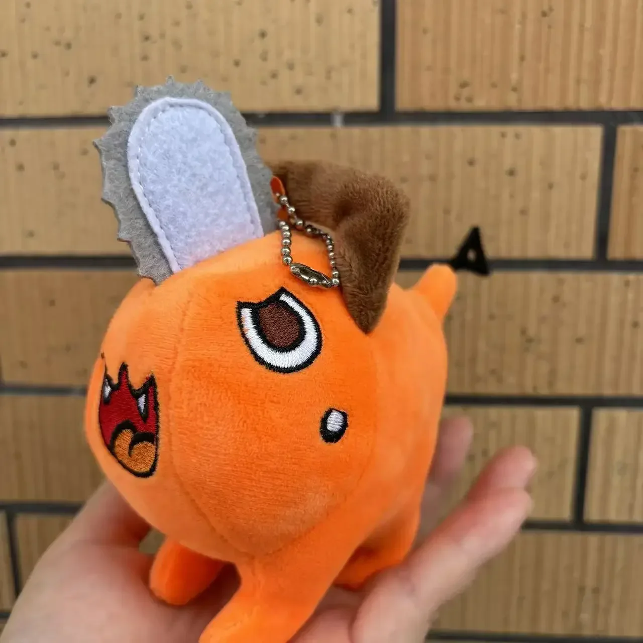 Japanese Hot Blooded Anime Chainsaw Man 10cm Pochita Chainsaw Demon  Q-Version Cartoon Plush Toy Pendant Doll Children's Gift