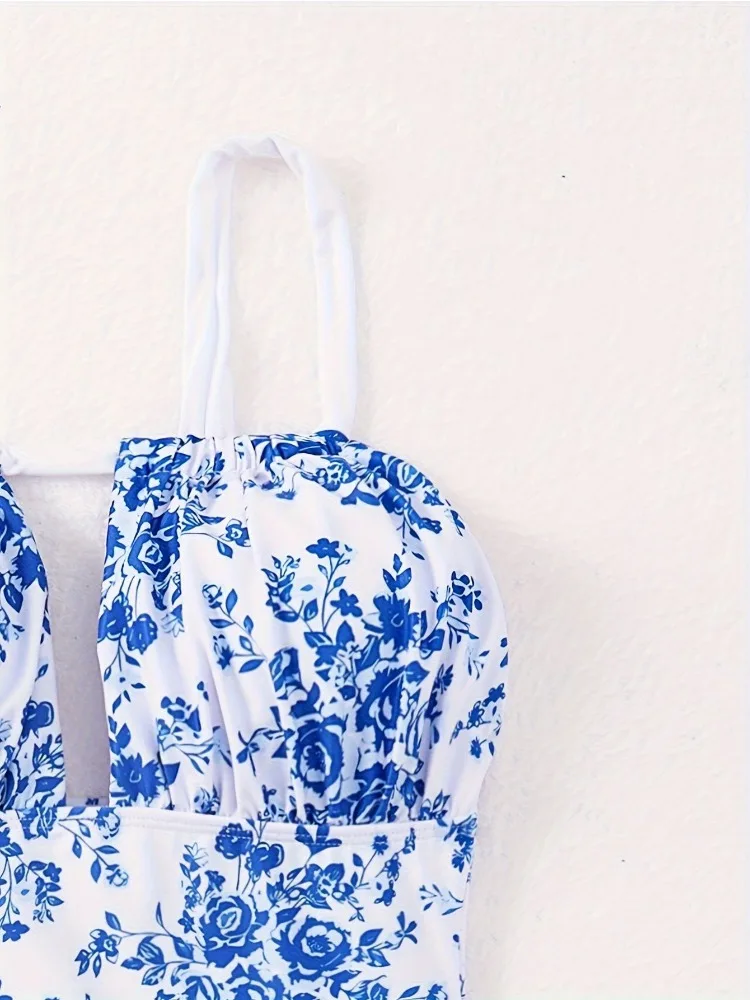 المرأة 2025 مطبوعة Strappy مجموعة البكيني مثير ارتداءها الصيف ملابس الشاطئ ثوب السباحة عطلة جديدة وتتسابق امرأة