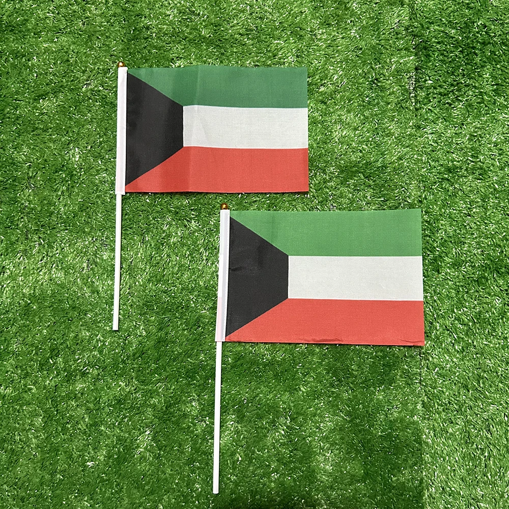(SKY FLAG) Kuwait-Handflagge, 10/20/50 Stück, 21 x 14 cm, Kuwait-Handflaggen zum Schwenken mit Kunststoffstange für Sportaktivitäten und zur Dekoration im Haus. – Detail 2