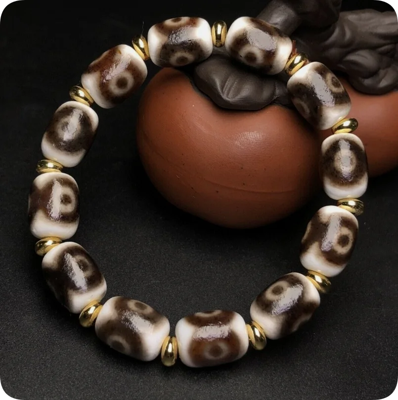 Tibetan black and white three eyed tiger tooth bucket dzi bracelet agate 14mm