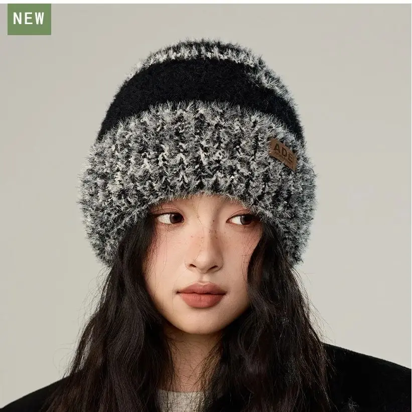 قبعة نسائية شتوية محبوكة سميكة مبطنة بالصوف كتلة ألوان قطيفة تغطي الأذن قبعة دافئة #1