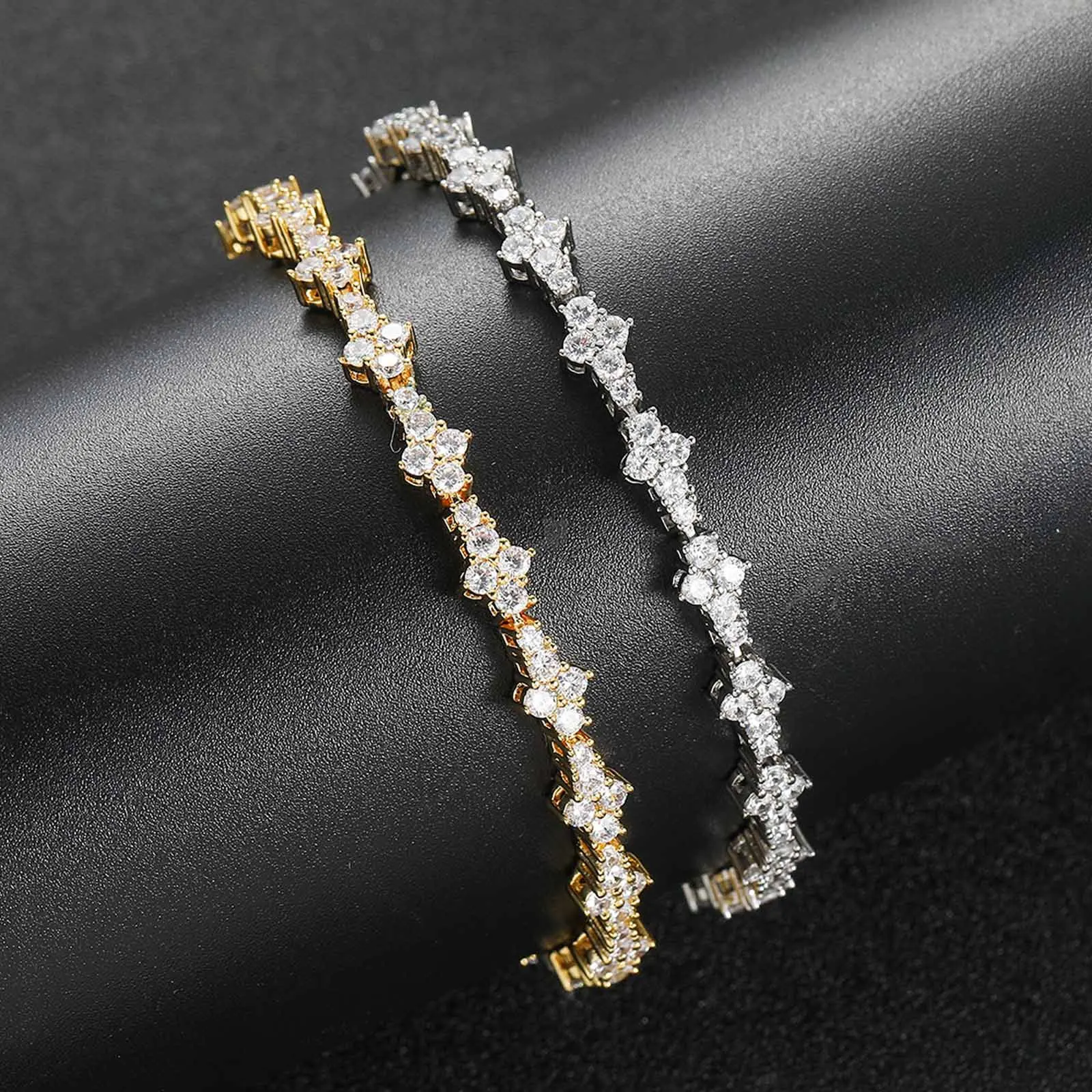 

Iced Cubic Zirconia Cross Tennis Chain Bracelets Women Fashion Tennis Bracelet with Spring Clasp Fashion Jewelry