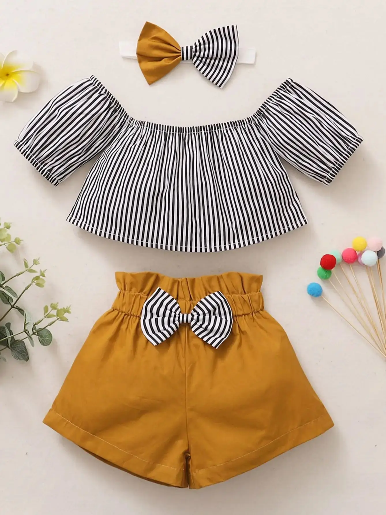 0-2 Year Old Newborn Baby Girl Summer Off Shoulder Stripe Short Sleeve with Bow Solid Color Shorts Set