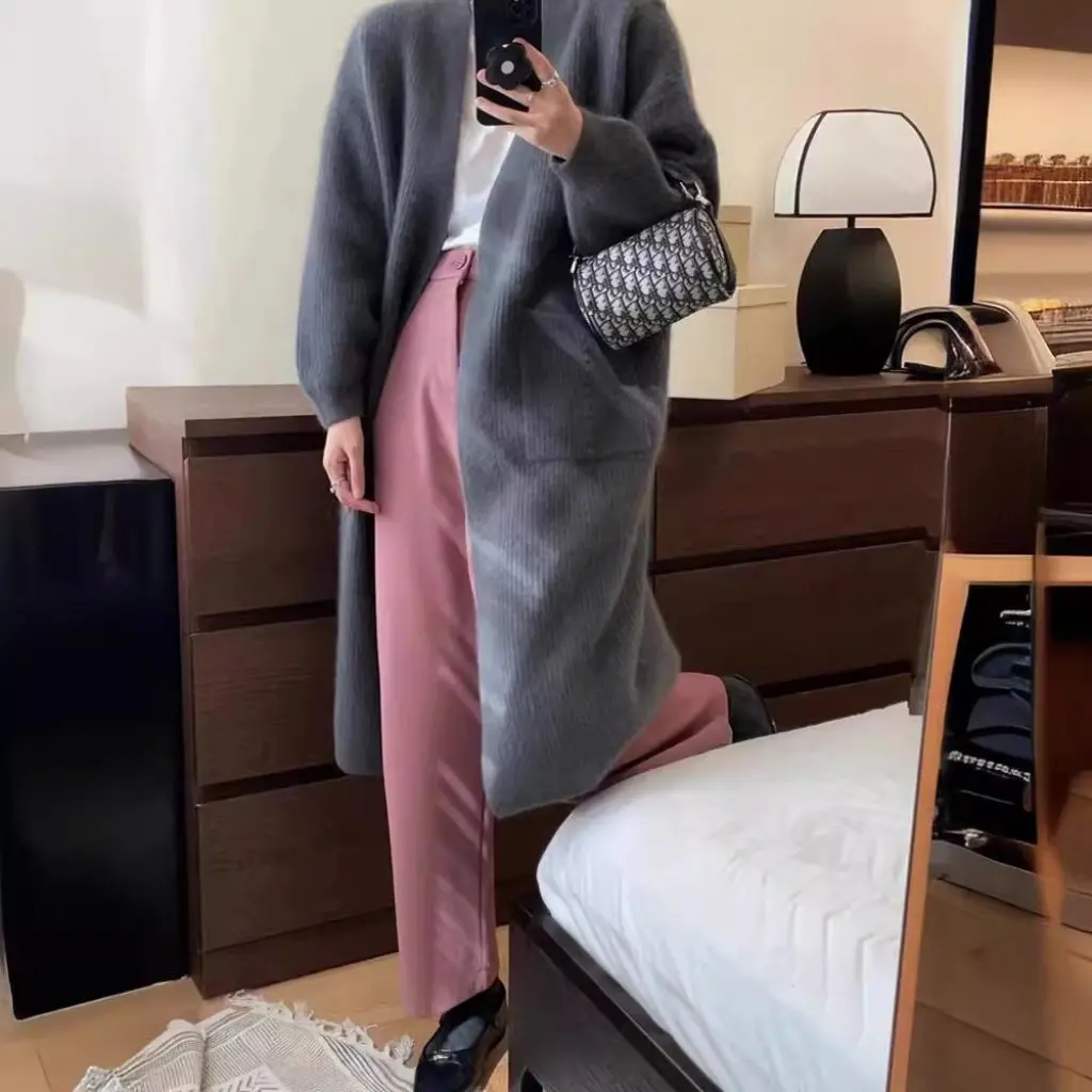 

Women's European Style Cashmere Cardigan V-Neck Mid-Length Loose Slimming Lazy Sweater All-Match Coat