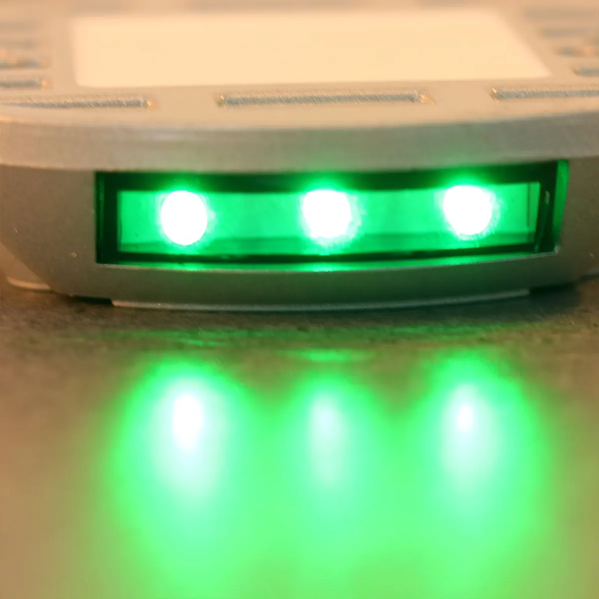 

Solar Road Stud Lights LED Pathway Marker Outdoor Cast Aluminum Waterproof Deck Lights High Luminous Long Lifespan