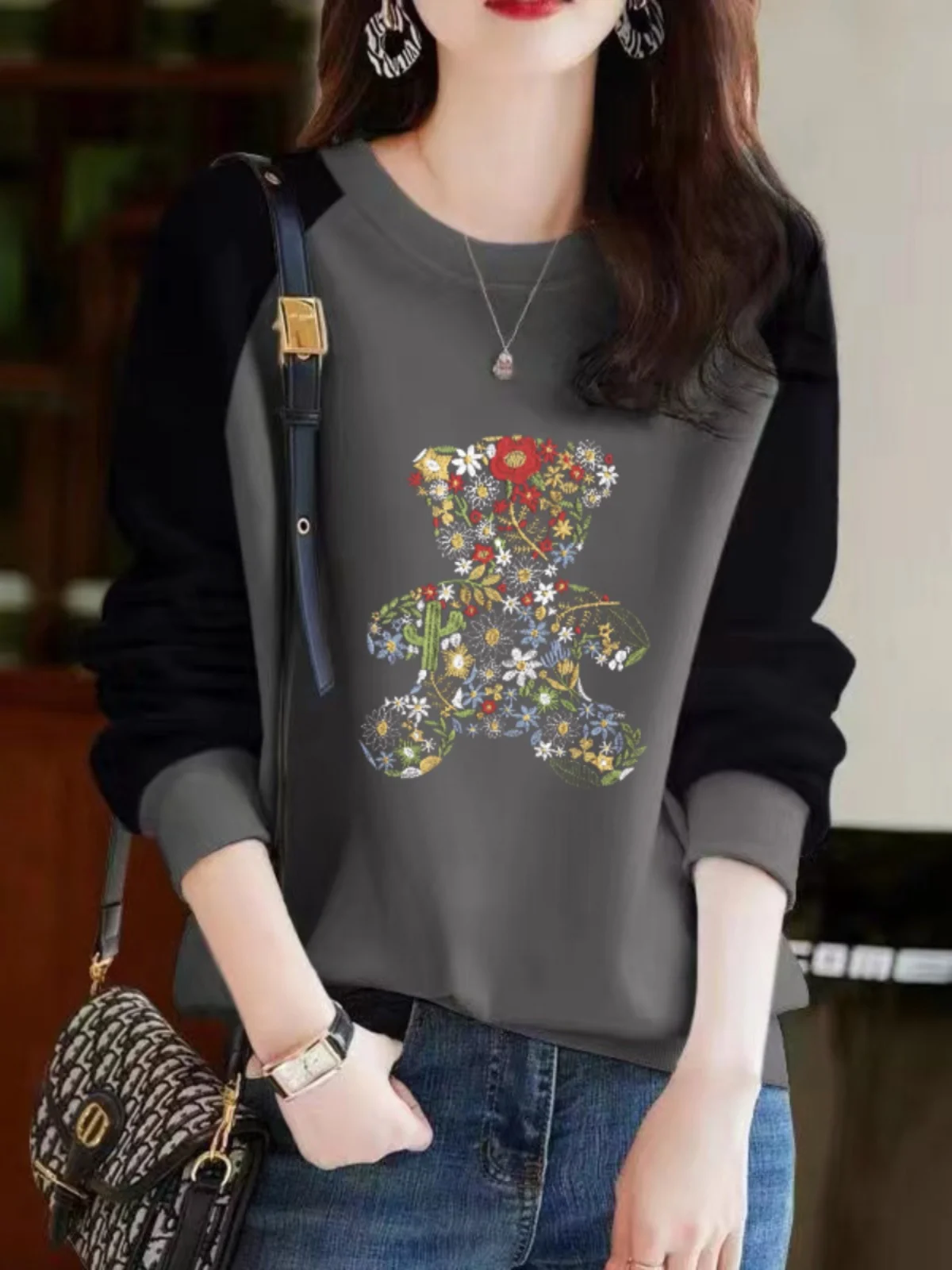 

Женская толстовка большого размера из чистого хлопка с длинными рукавами, повседневный универсальный топ с принтом, удобный дышащий топ для осени