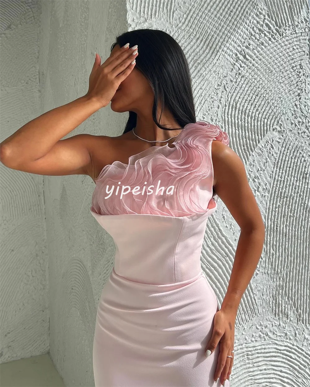 Personalizado Sexy exquisito Jersey plisado sirena acanalada vestidos largos de un solo hombro vestidos de graduación estilo chino a juego de alta calidad