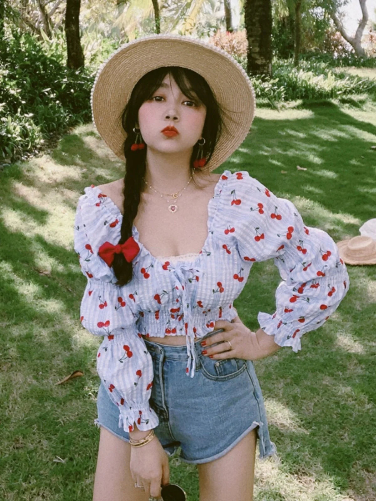 

Retro Style Chenopod Shirt Spring Summer 2026 Square Collar Bubble Sleeve Drawstring Short Length Bared Waist Pure Desire Sma...