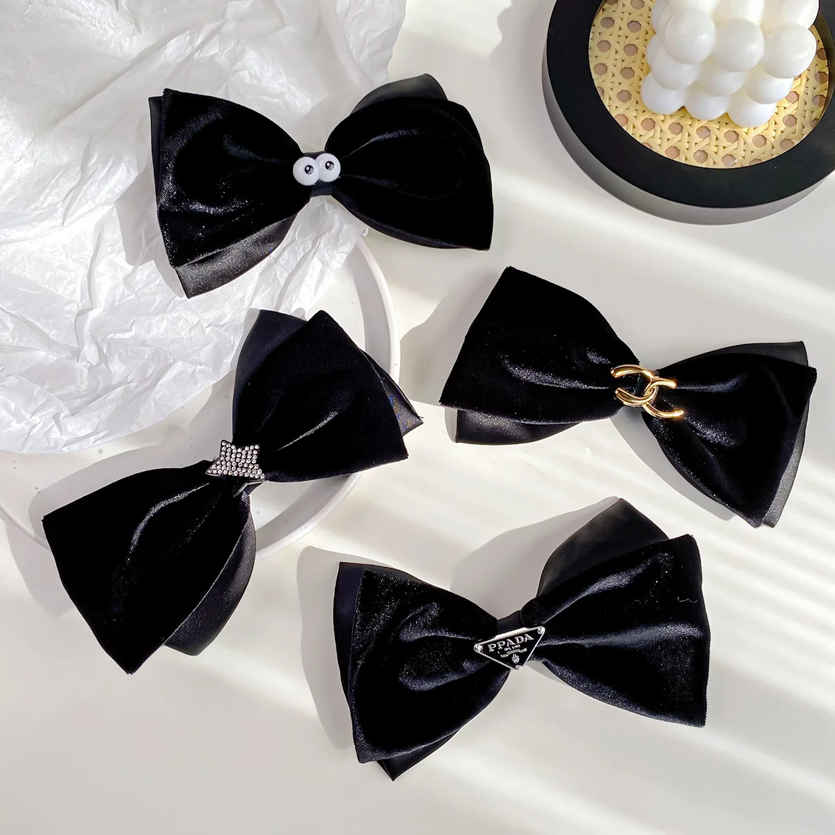 French retro bow hairpin, small fragrant wind velvet spring clip, disc hair top clip, horizontal clip, high-end headgear hair accessories
