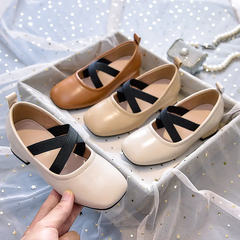 

Модные туфли принцессы на низком каблуке для девочек, осень 2022, новые детские кожаные туфли, простые туфли Мэри Джейн для девочек, нескользящая детская повседневная обувь