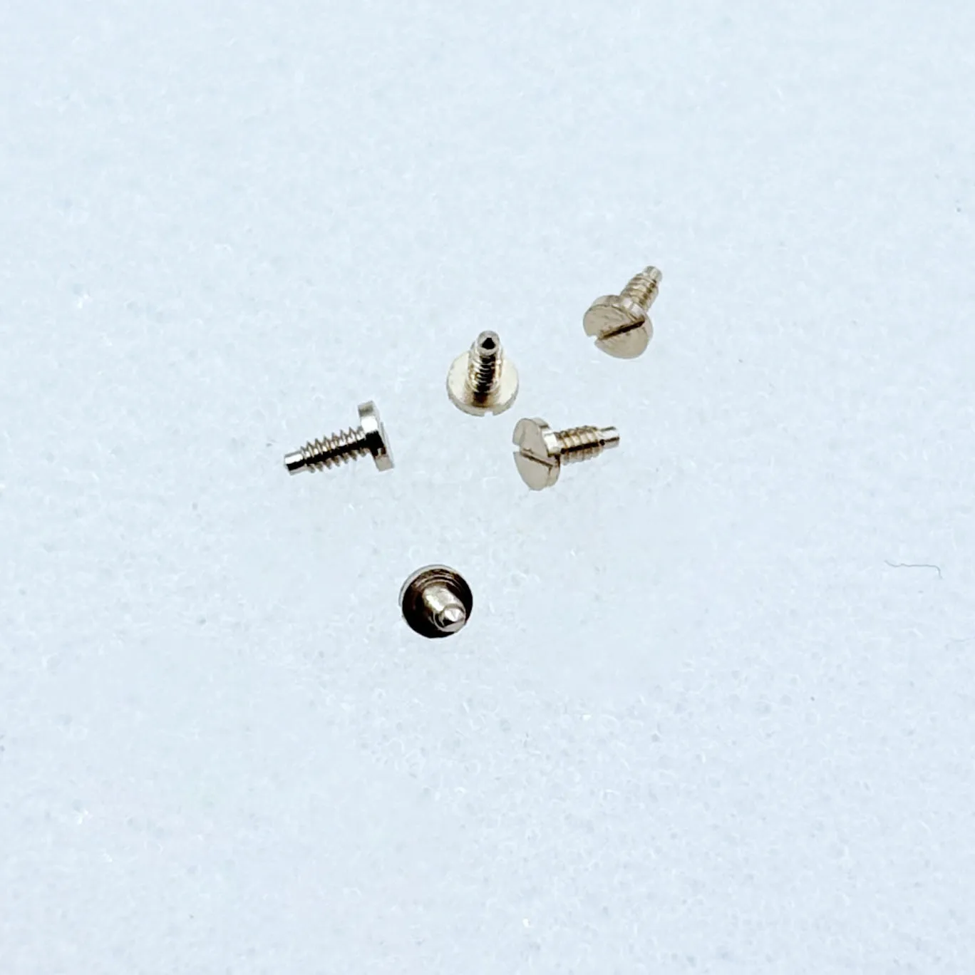 時計アクセサリー 7009 スイング クランプ プレート ネジ 7s26NH35 NH36 ムーブメント ユニバーサル アッパー クランプ プレート ネジ