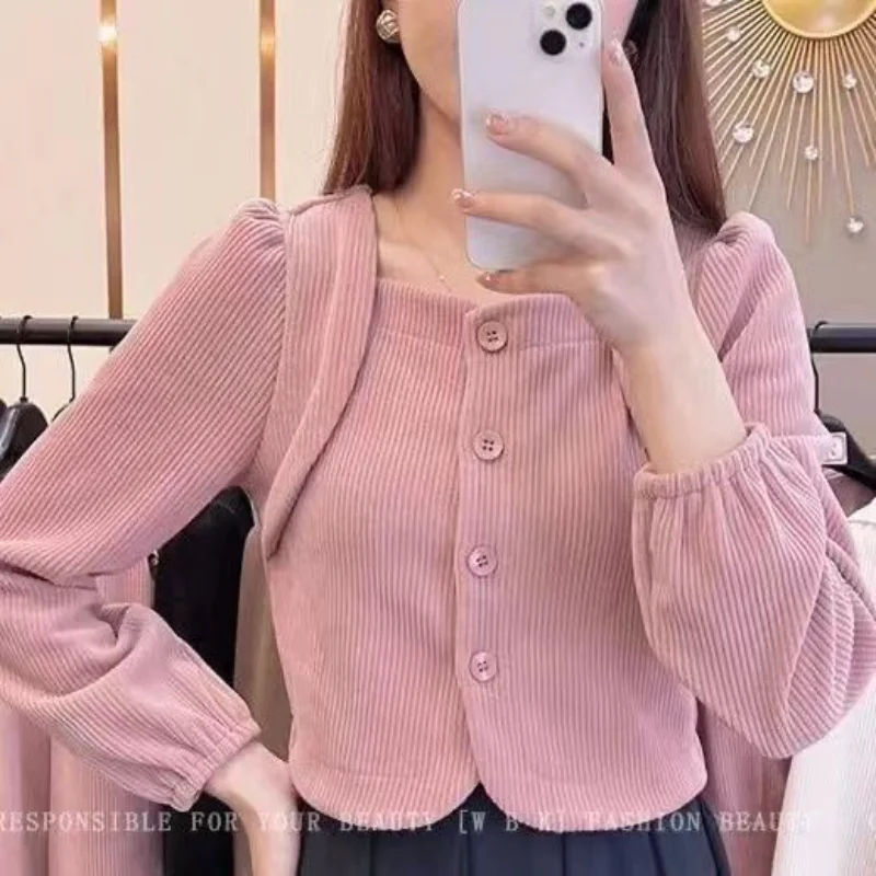 

Corduroy Shirt Jacket for Women 2025 Autumn and Winter New Long-sleeved Design Niche Temperament Gentle Top