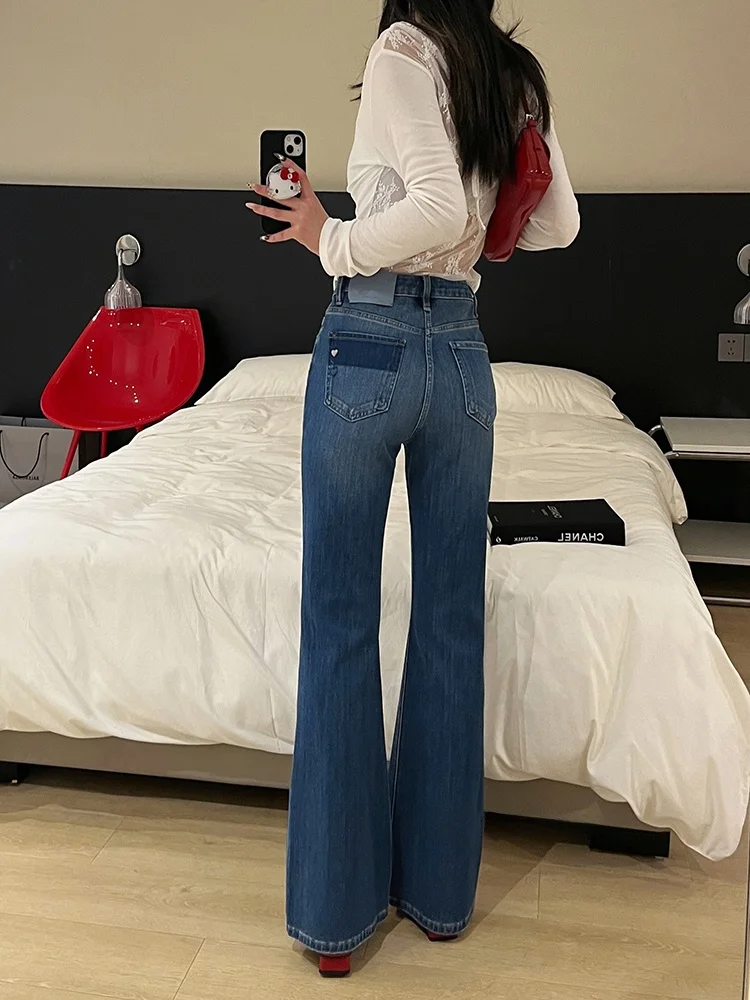 

Женские джинсы-клеш с высокой талией, весна 2026, синие, с вышивкой в виде сердца, облегающие, в пол, в корейском стиле, из хлопка