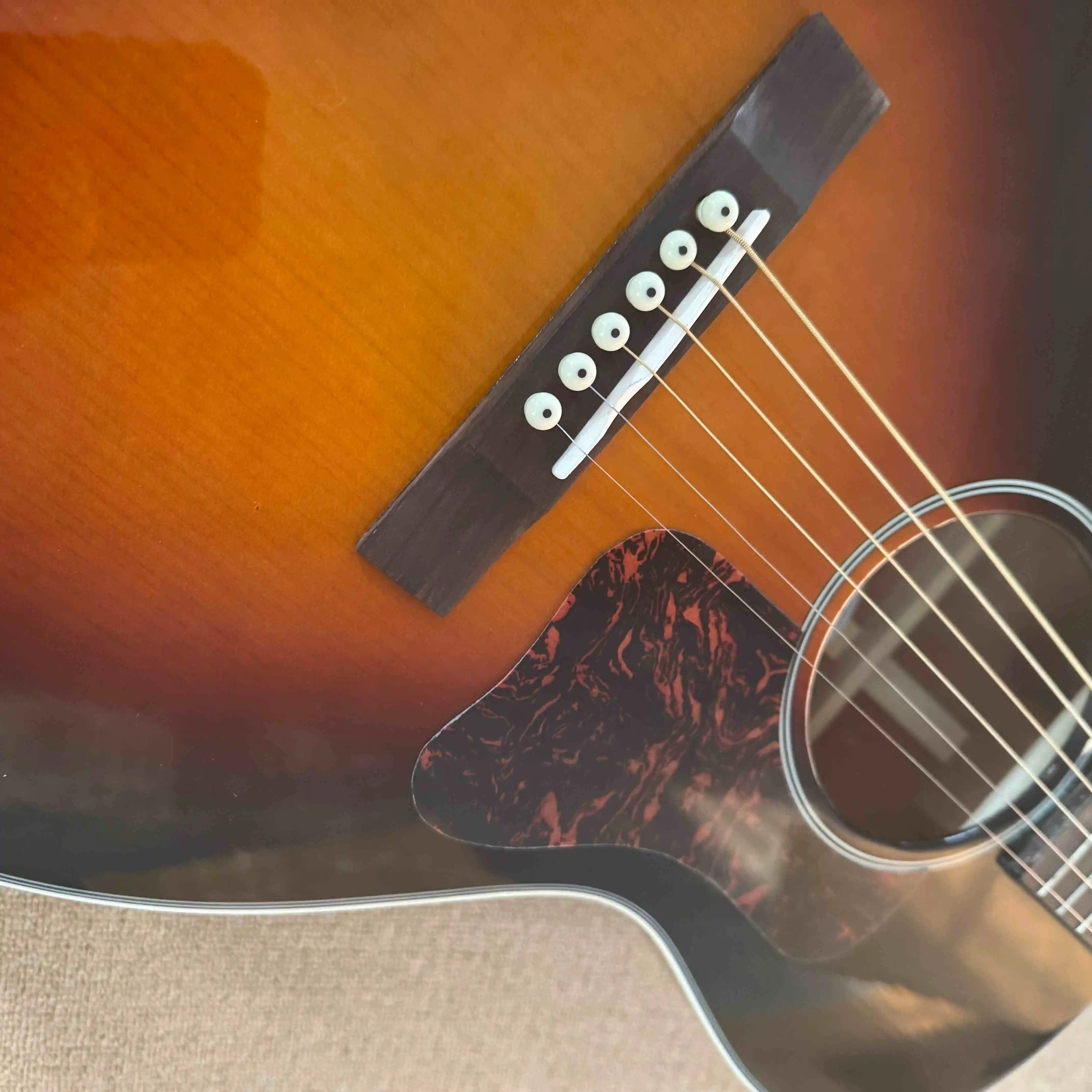 Gradient Brown L-00 Acoustic Guitar Symmetrical Design Entry-level Instrument view 3