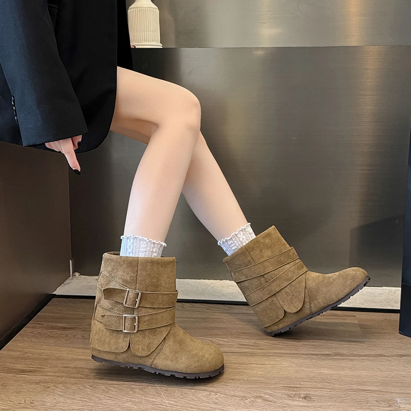 الشقق المرأة حذاء من الجلد موضة الجلد المدبوغ أحذية الشتاء 2026 مصمم قصيرة تشيلسي الأحذية الاتجاه الجديد المشي المصارع Mujer بوتاس
